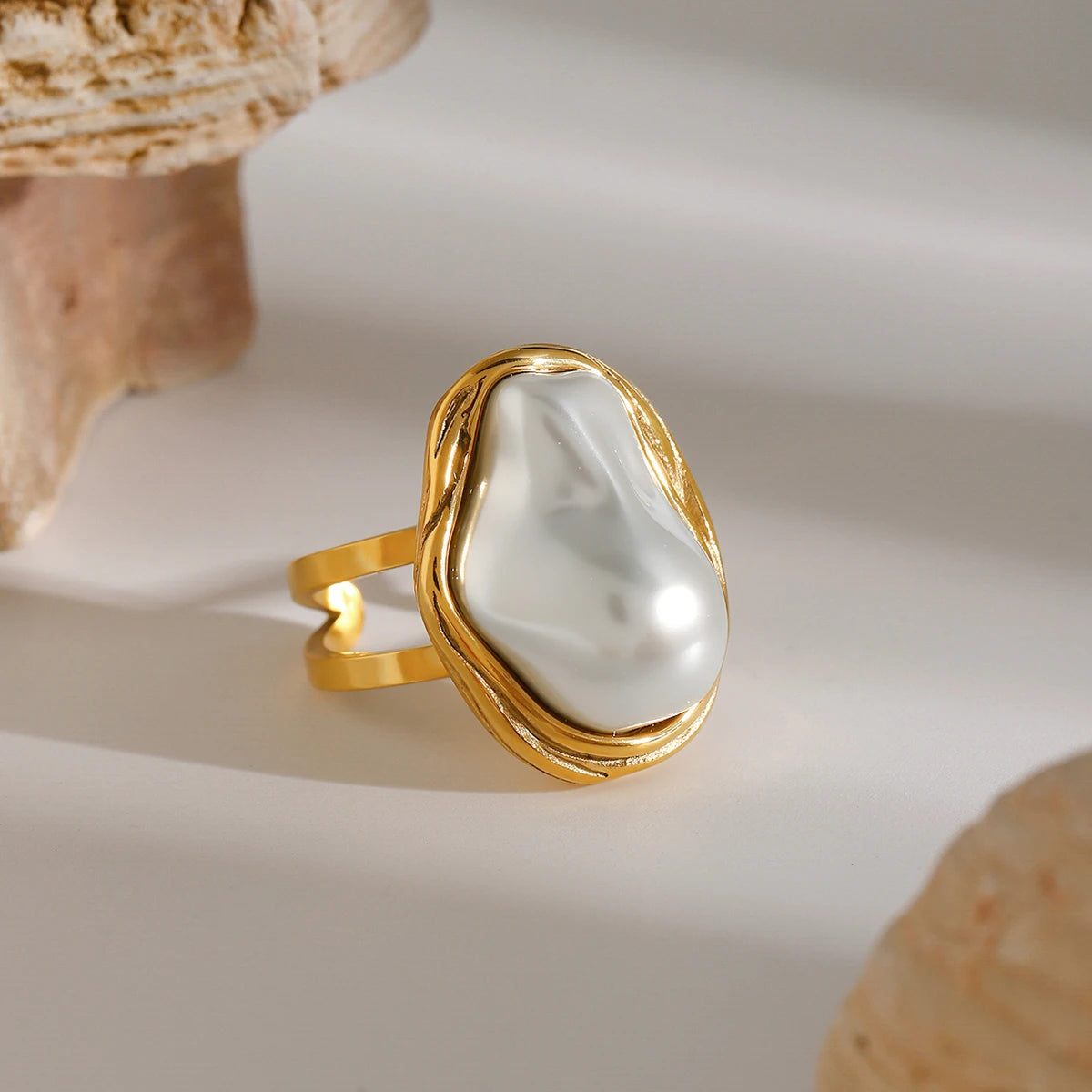 Pearla ring