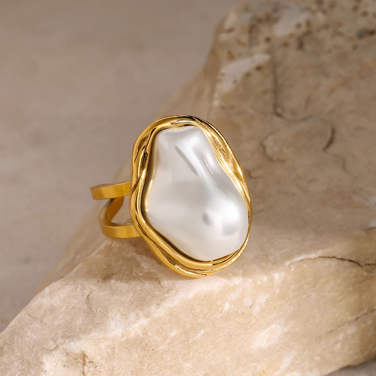Pearla ring